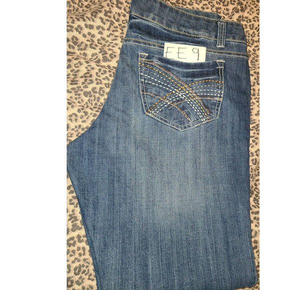 Mossimo Supply Skinny Jeans Womens Size 17 Blue Medium Wash Denim Low Rise (EE9) - Picture 6 of 6